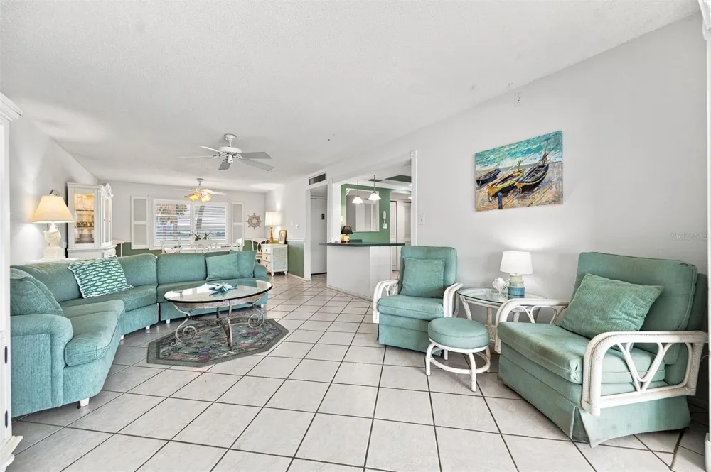 3840 CATALINA DRIVE Bradenton, FL 34210