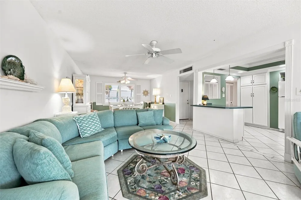 3840 CATALINA DRIVE Bradenton, FL 34210
