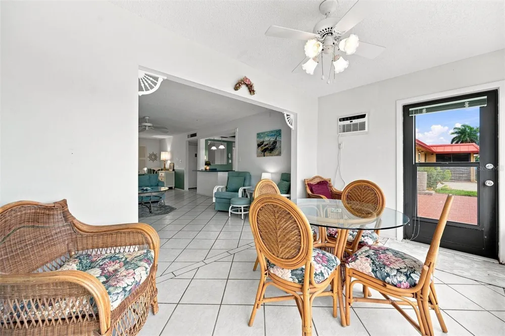 3840 CATALINA DRIVE Bradenton, FL 34210