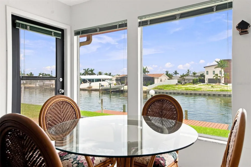 3840 CATALINA DRIVE Bradenton, FL 34210