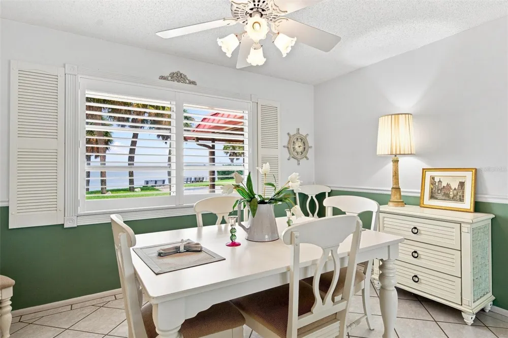 3840 CATALINA DRIVE Bradenton, FL 34210