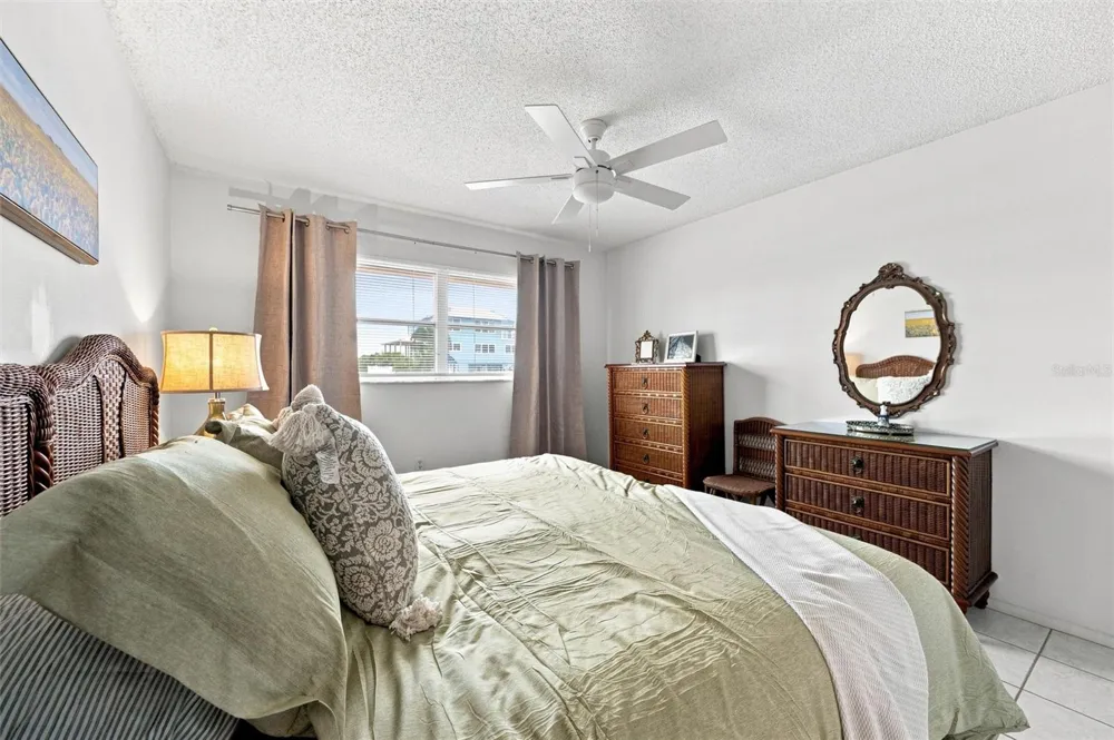 3840 CATALINA DRIVE Bradenton, FL 34210
