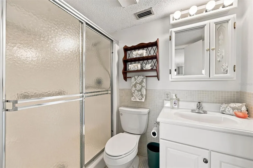 3840 CATALINA DRIVE Bradenton, FL 34210