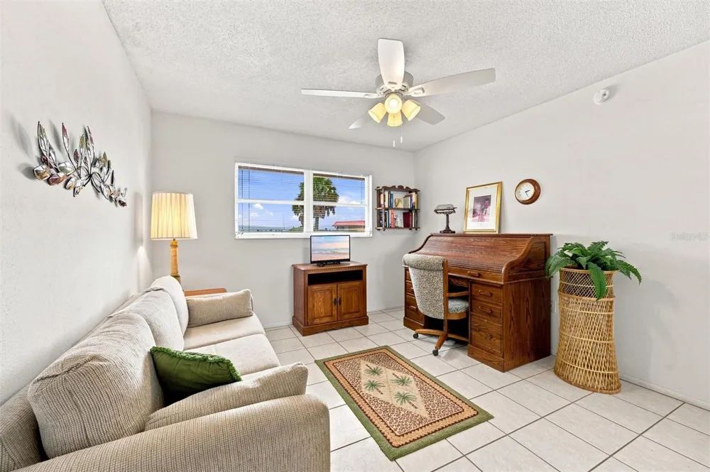 3840 CATALINA DRIVE Bradenton, FL 34210