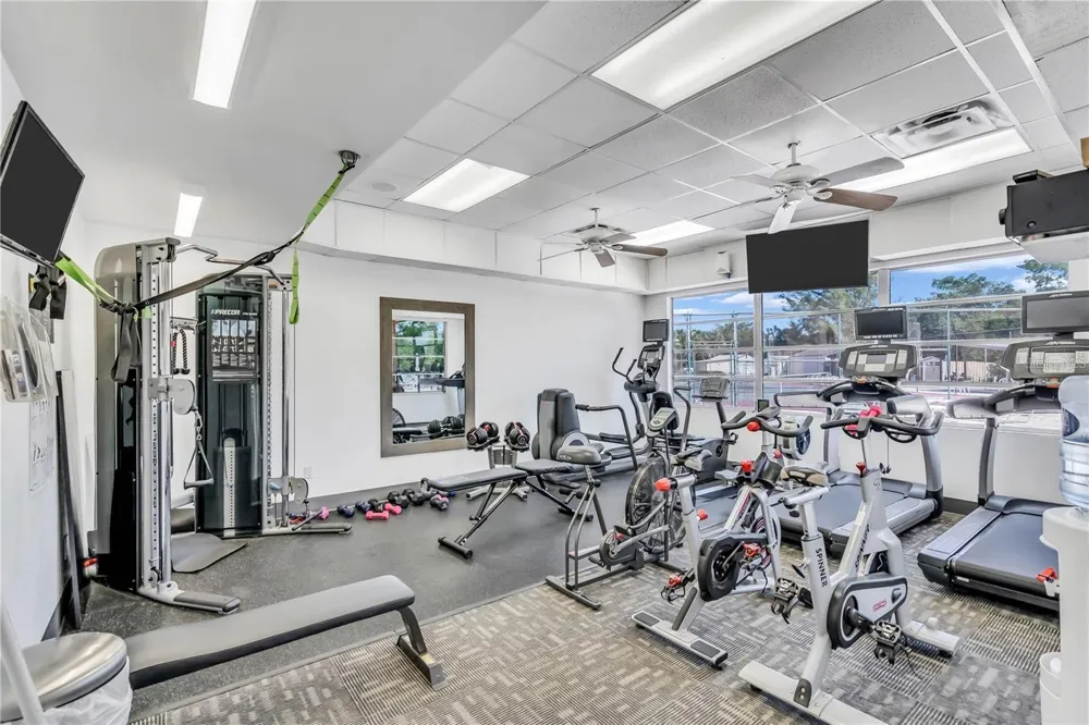 3840 CATALINA DRIVE Bradenton, FL 34210