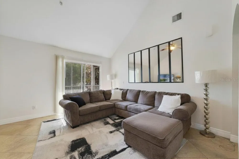 3721 S LAKE ORLANDO PARKWAY #8 Orlando, FL 32808