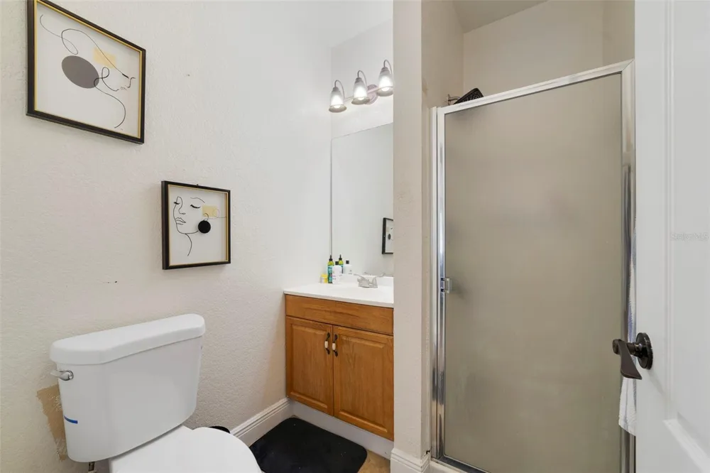 3721 S LAKE ORLANDO PARKWAY #8 Orlando, FL 32808