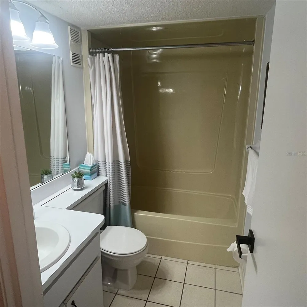 995 LAGUNA DRIVE #506 Venice, FL 34285