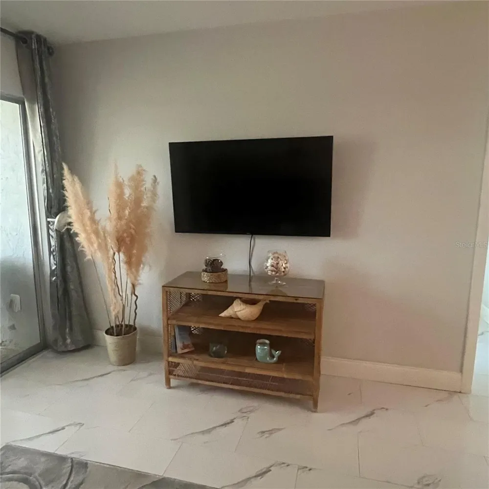 995 LAGUNA DRIVE #506 Venice, FL 34285