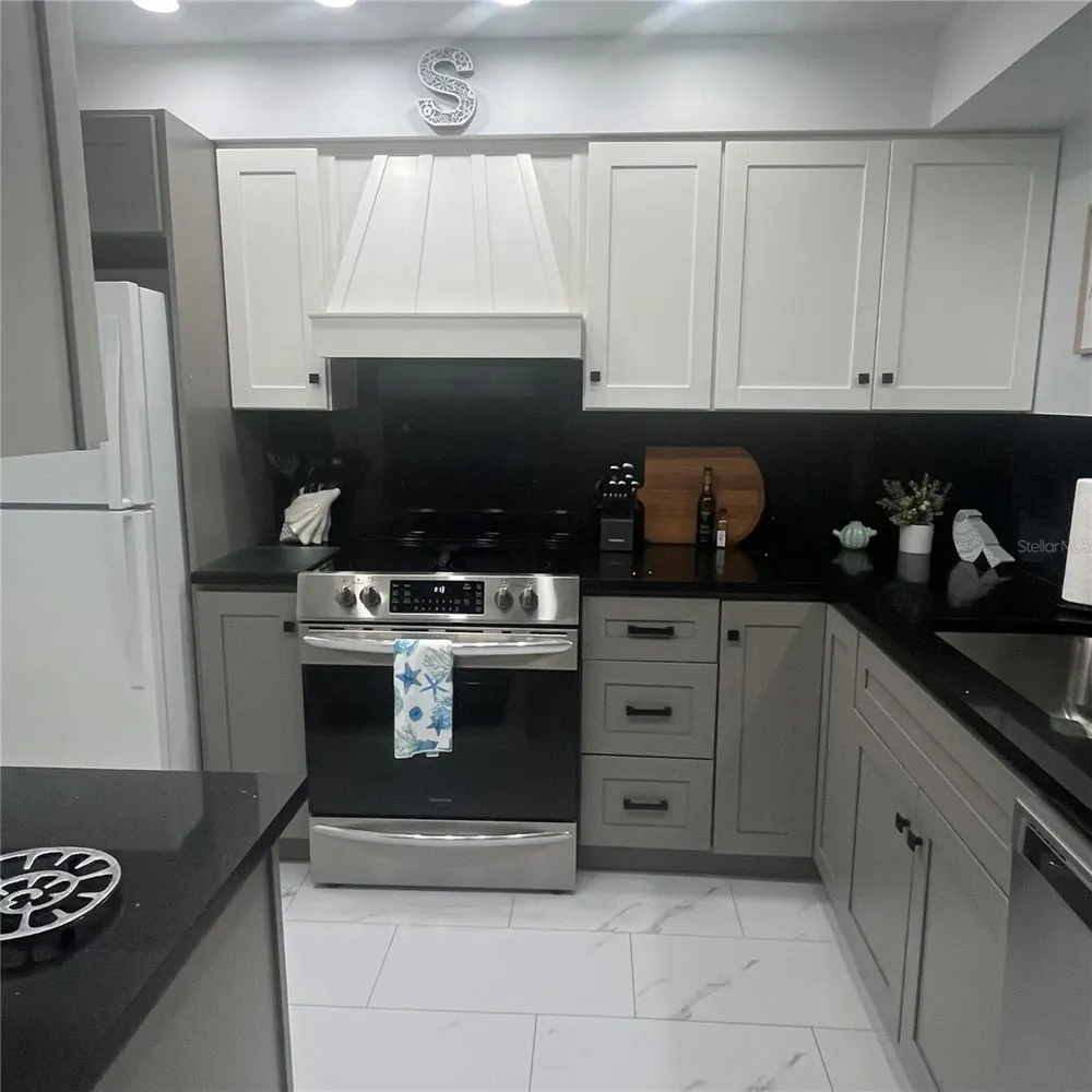 995 LAGUNA DRIVE #506 Venice, FL 34285
