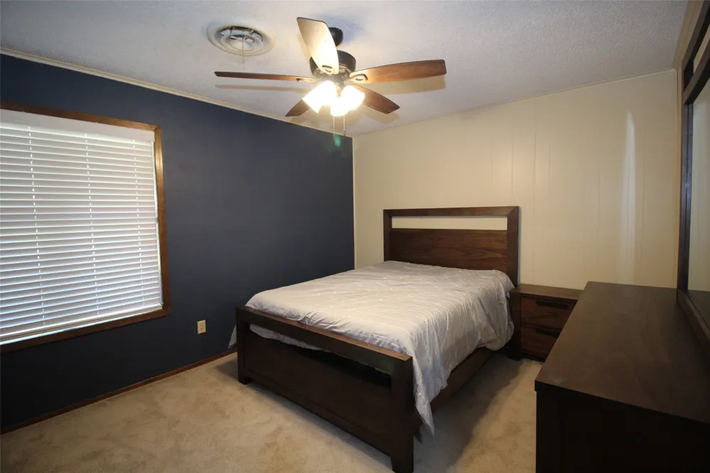 130 L STREET Munday, TX 76371