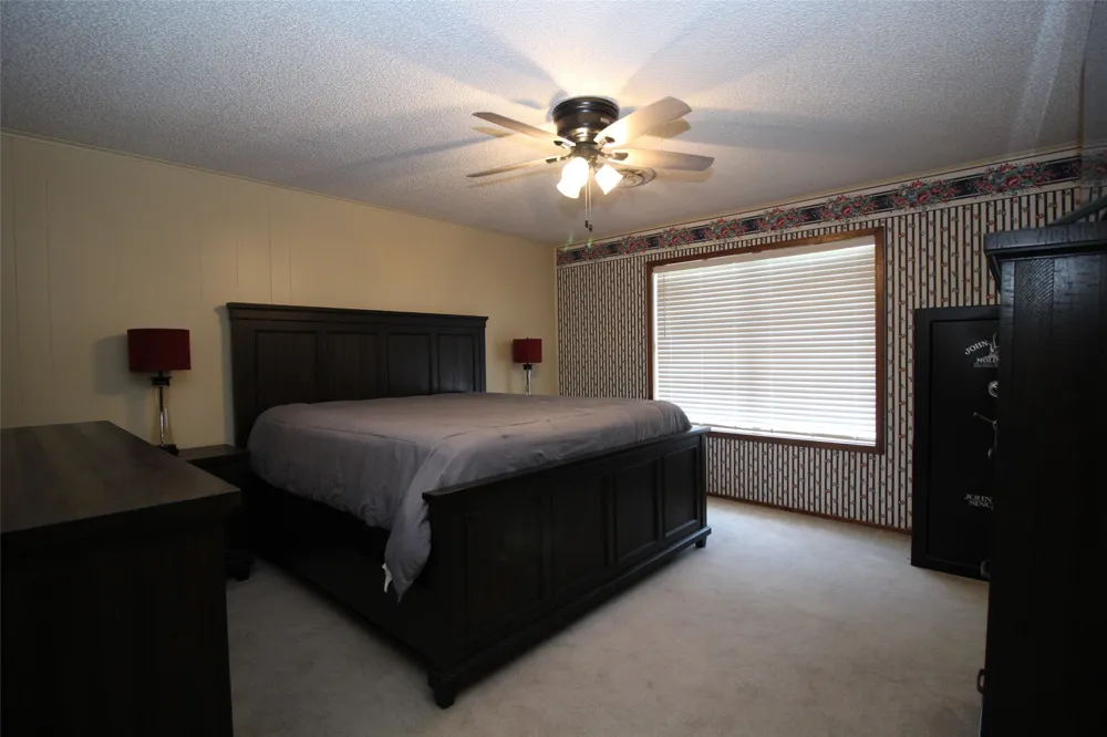 130 L STREET Munday, TX 76371