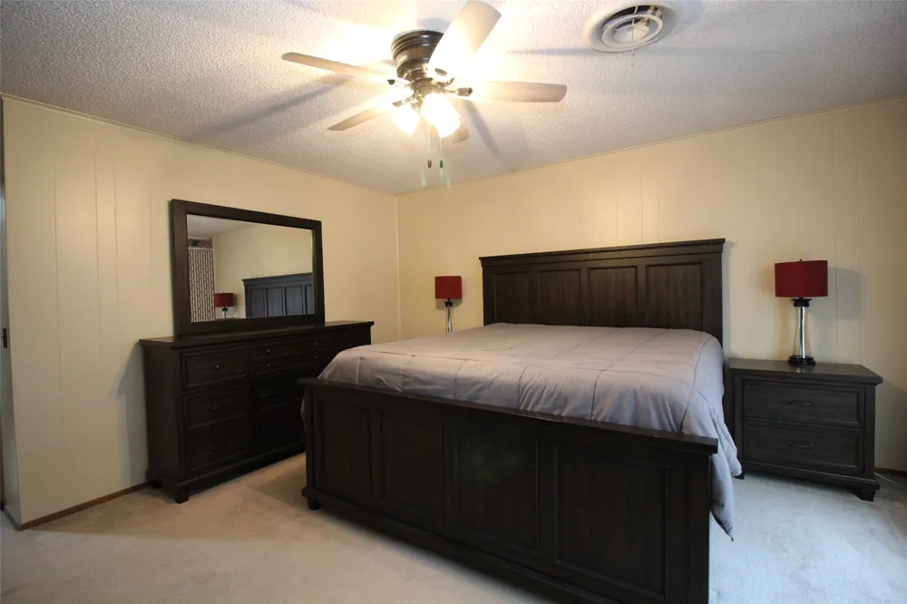 130 L STREET Munday, TX 76371