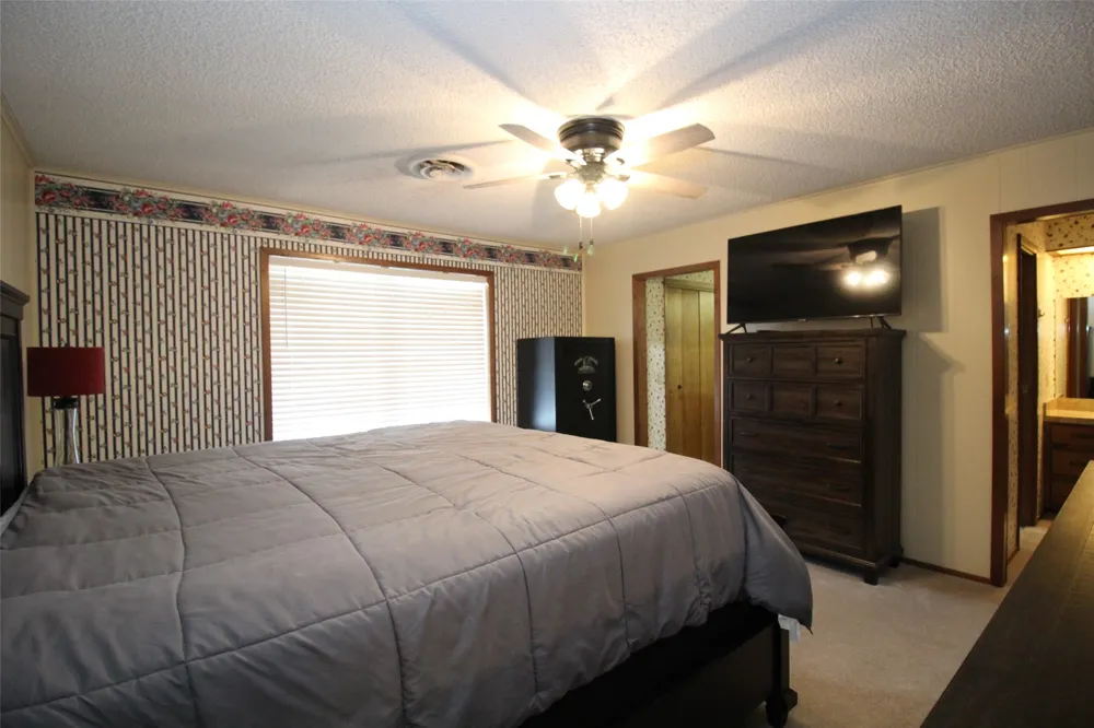 130 L STREET Munday, TX 76371