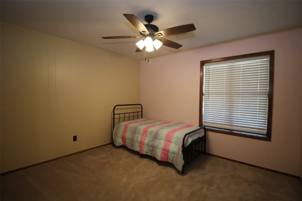 130 L STREET Munday, TX 76371