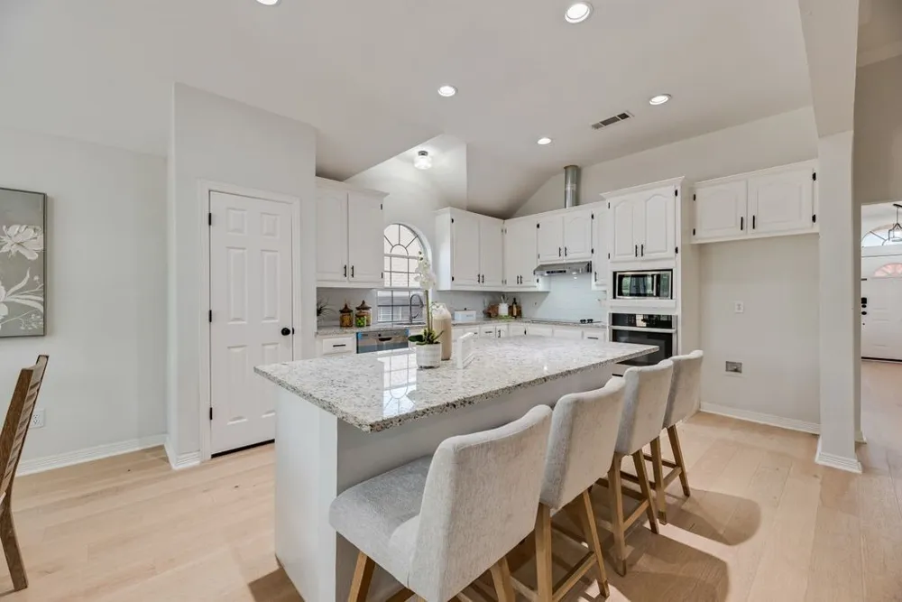 1412 Melody Lane Carrollton, TX 75006