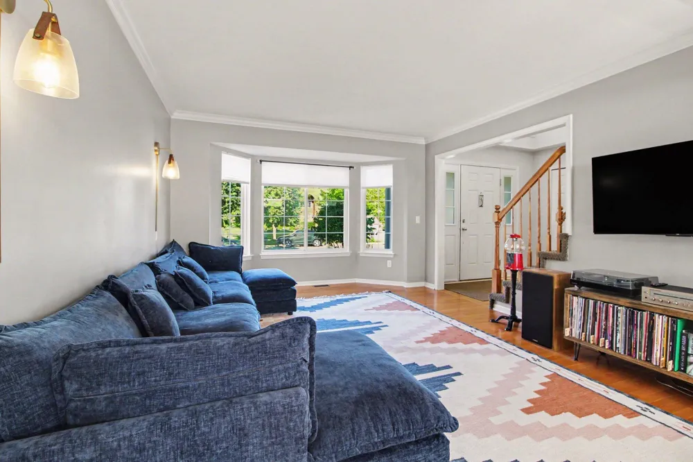 1452 Carston Lane Chelsea, MI 48118