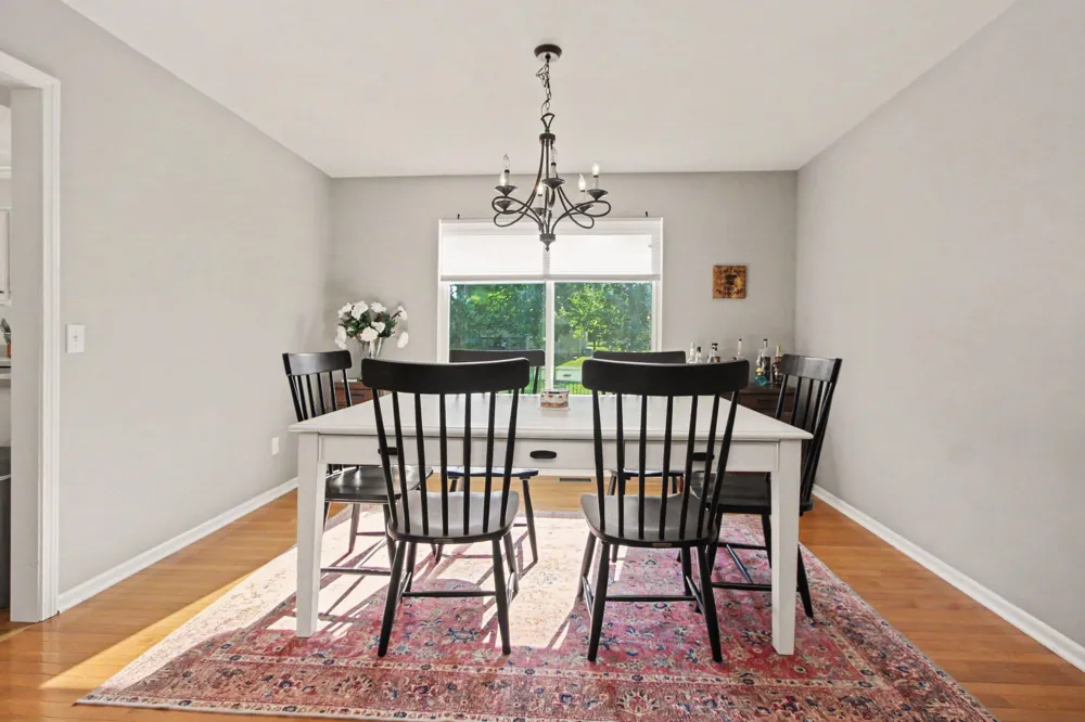 1452 Carston Lane Chelsea, MI 48118