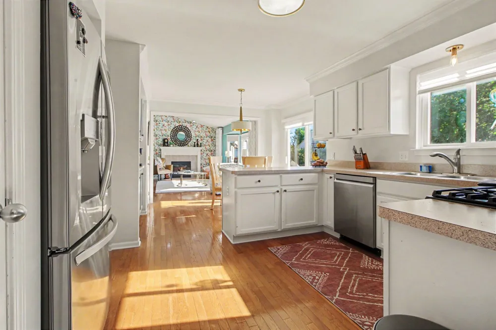 1452 Carston Lane Chelsea, MI 48118