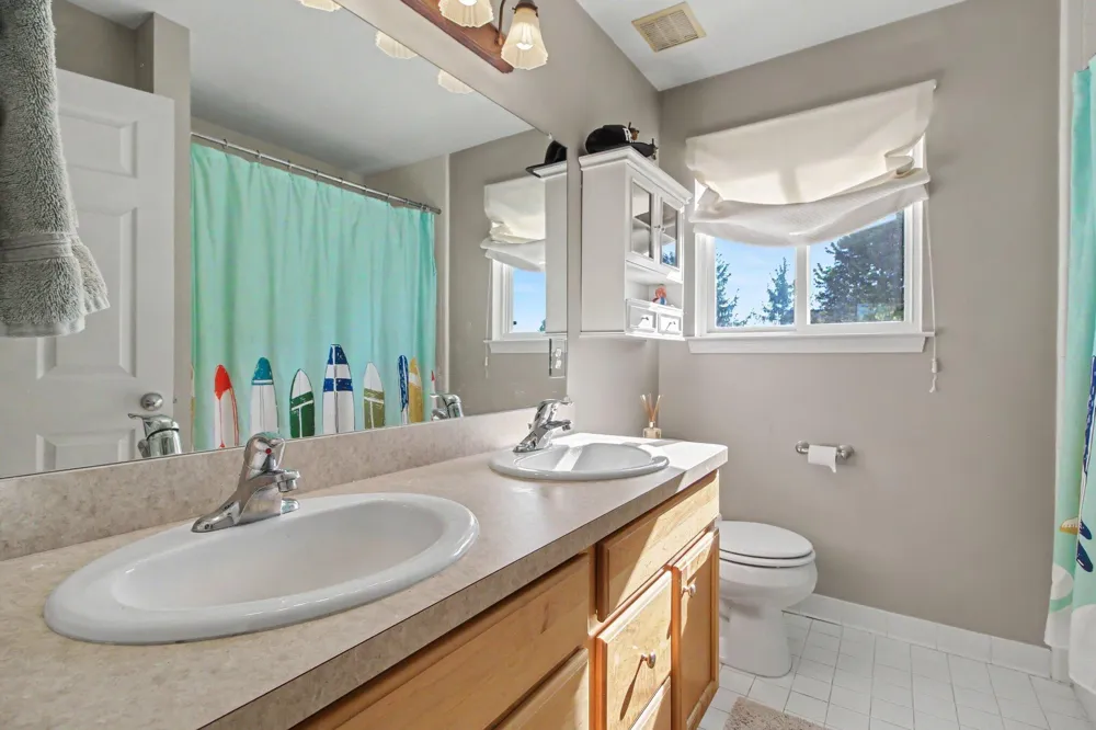 1452 Carston Lane Chelsea, MI 48118