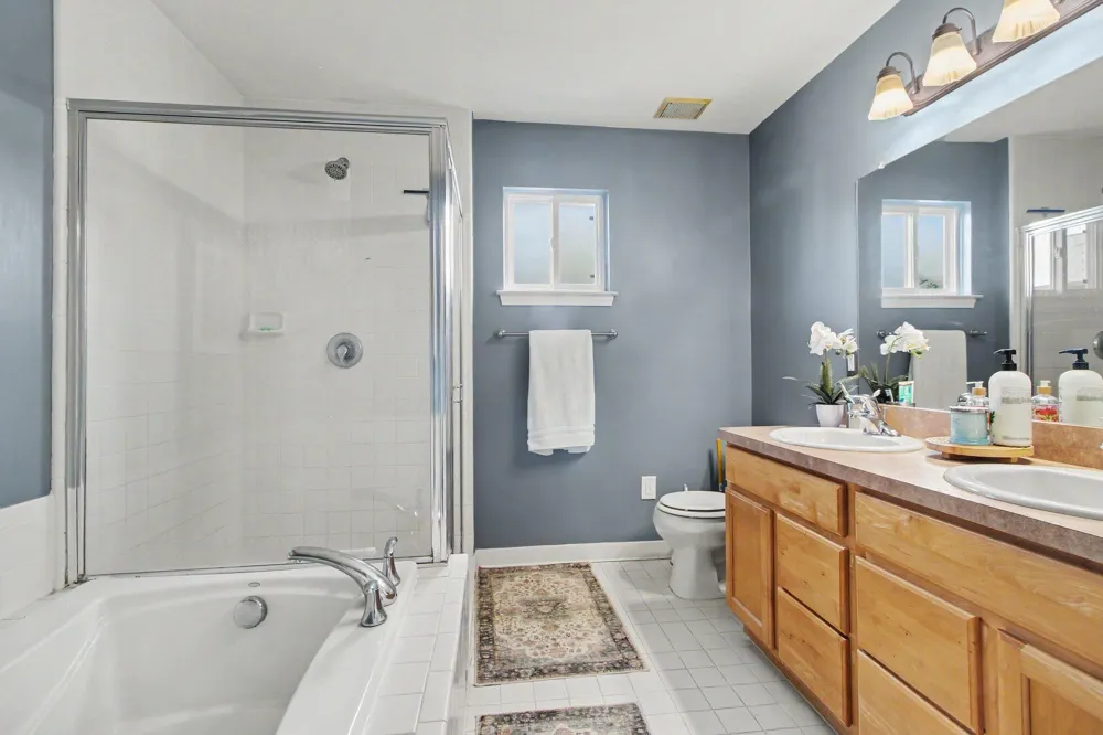 1452 Carston Lane Chelsea, MI 48118
