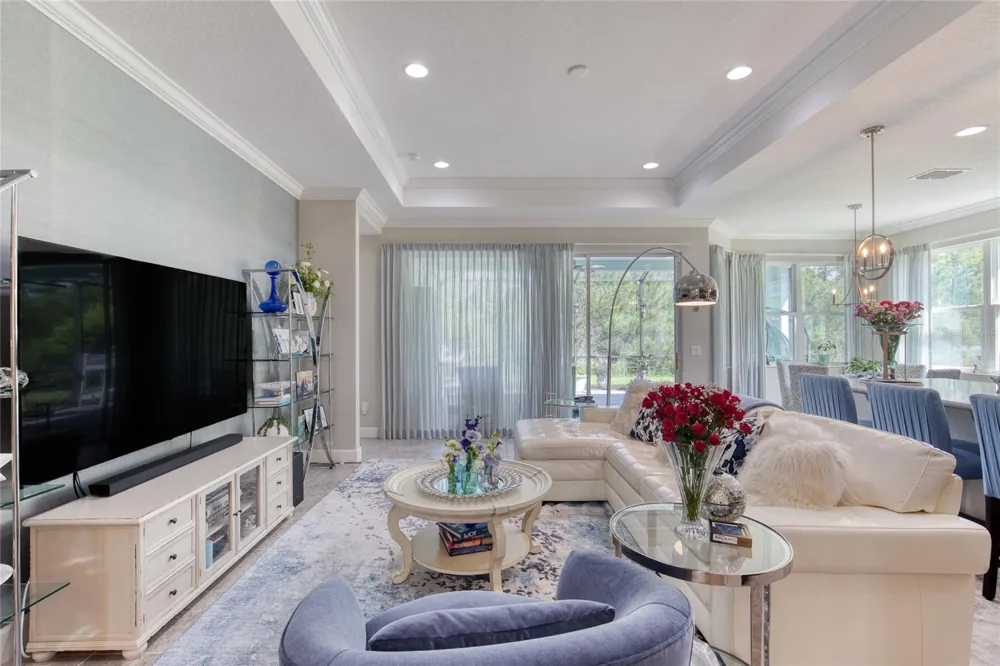422 CORAL REEF WAY Daytona Beach, FL 32124