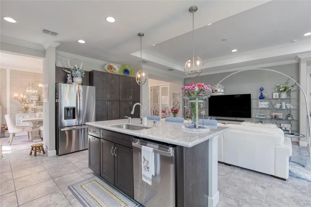 422 CORAL REEF WAY Daytona Beach, FL 32124