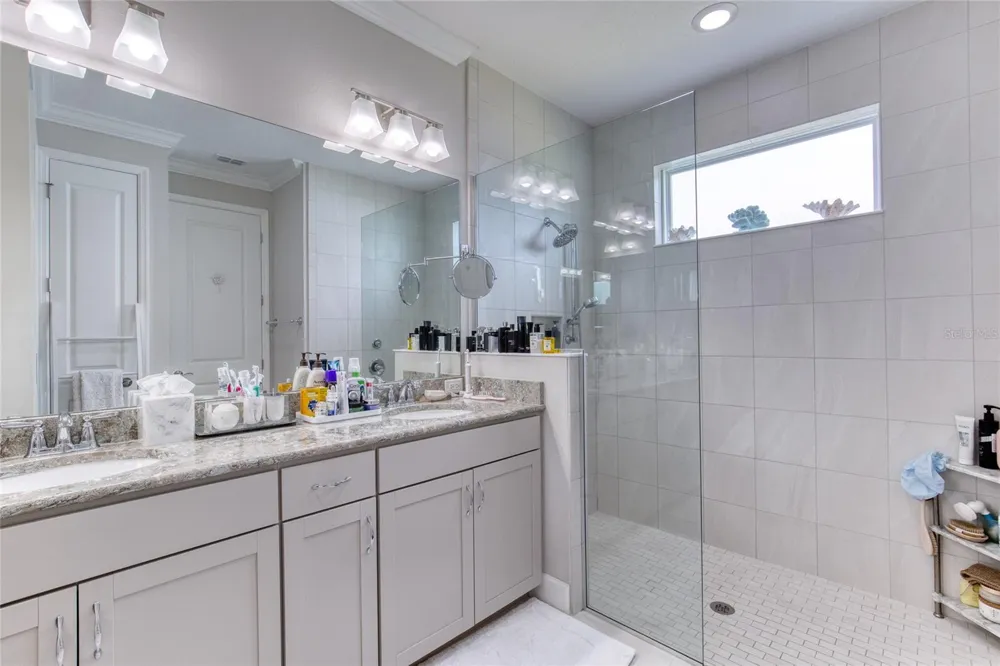 422 CORAL REEF WAY Daytona Beach, FL 32124