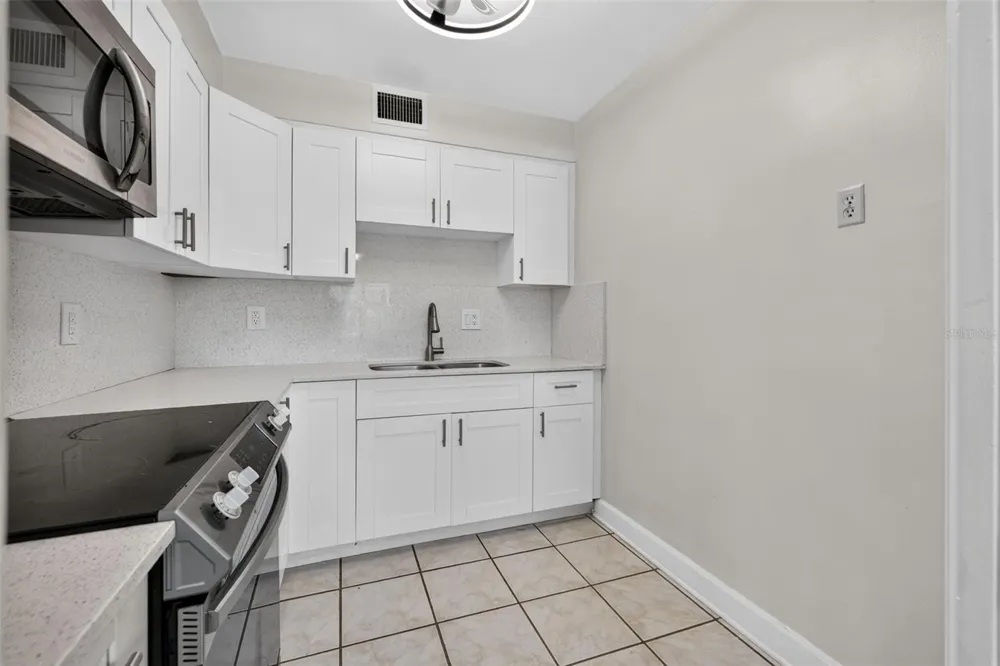 1000 79TH AVENUE #111 St Petersburg, FL 33702