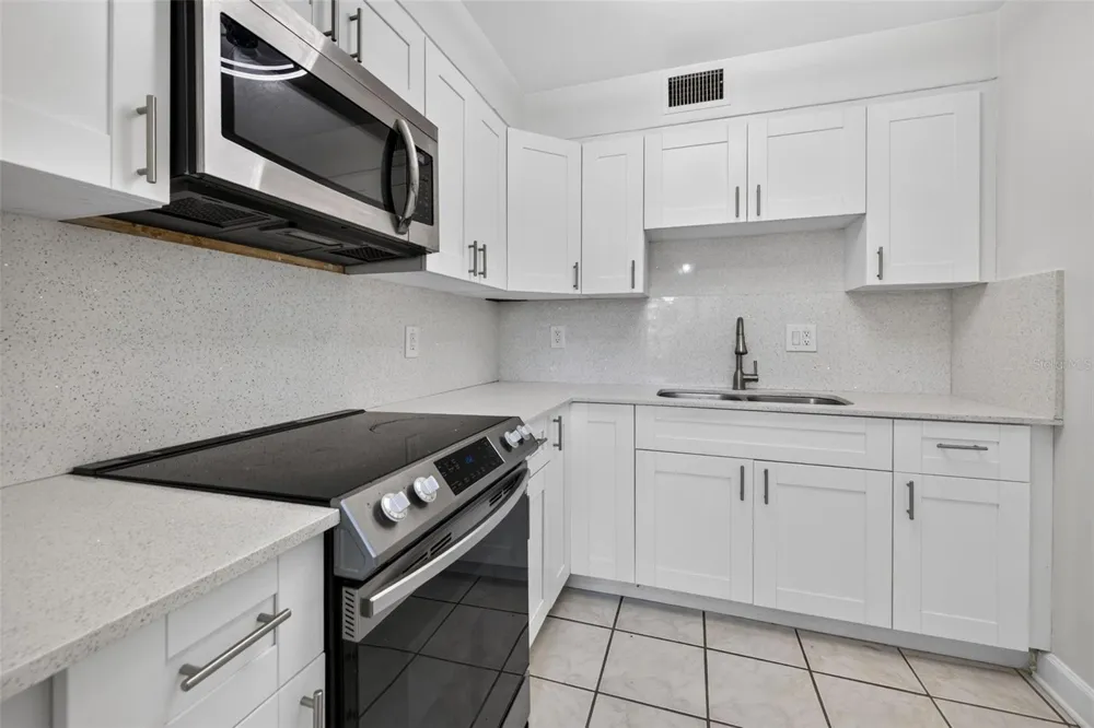 1000 79TH AVENUE #111 St Petersburg, FL 33702