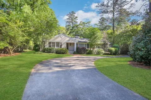 611 Peachtree Battle Avenue NW