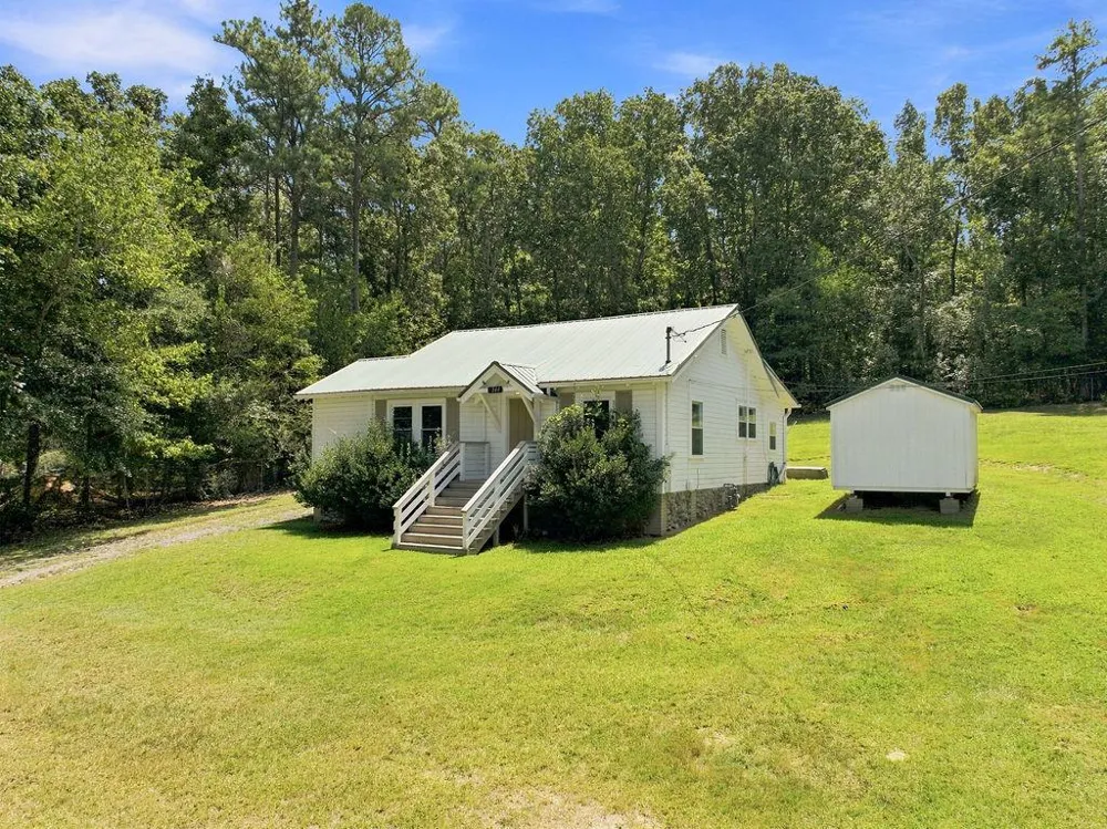 244 Pleasant Valley Road SE Silver Creek, GA 30173