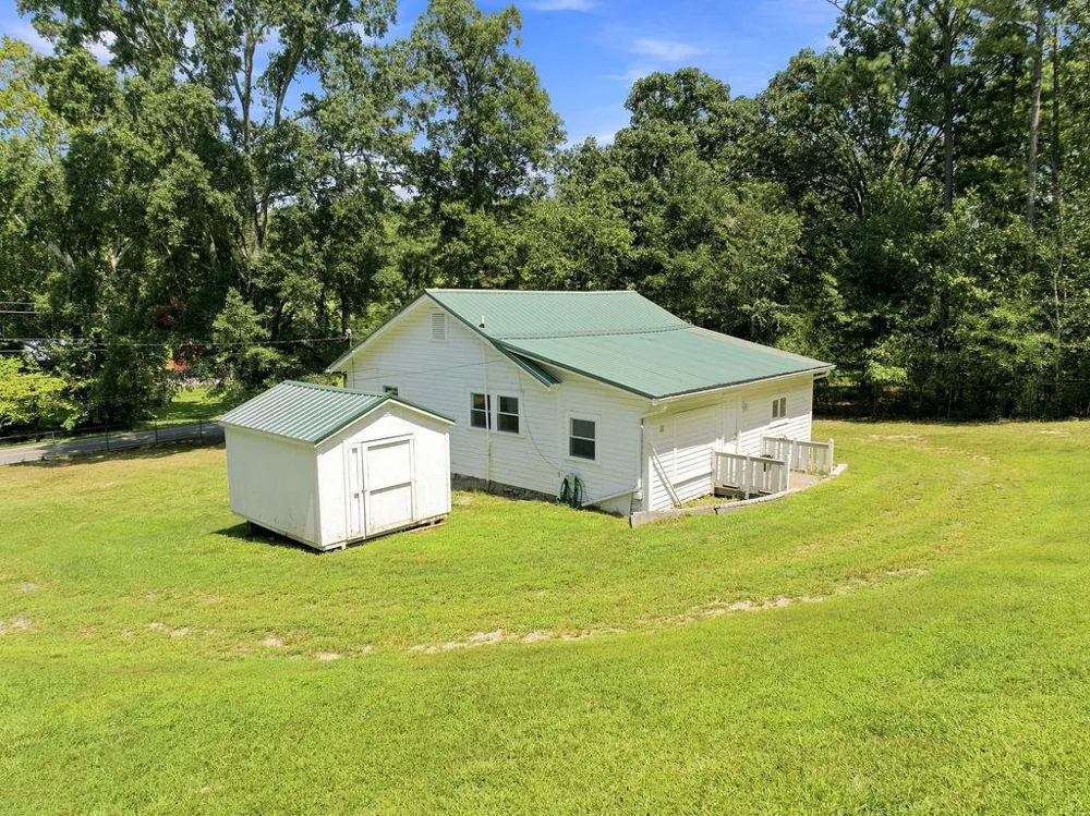 244 Pleasant Valley Road SE Silver Creek, GA 30173