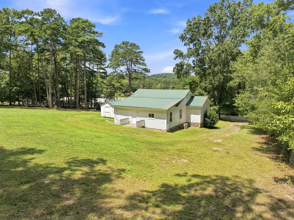 244 Pleasant Valley Road SE Silver Creek, GA 30173