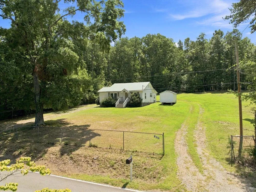 244 Pleasant Valley Road SE Silver Creek, GA 30173
