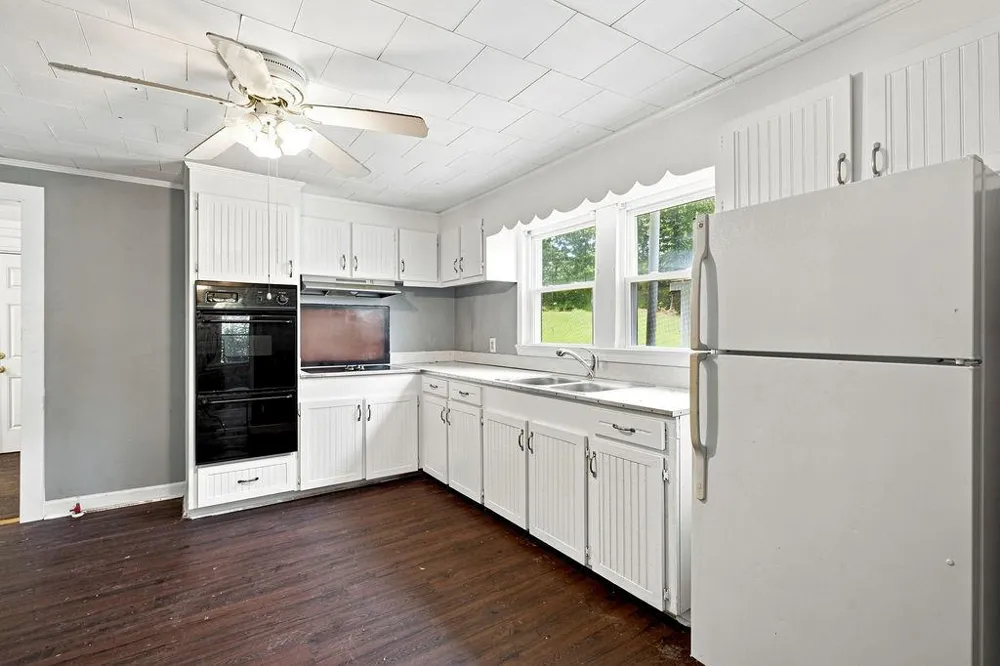 244 Pleasant Valley Road SE Silver Creek, GA 30173
