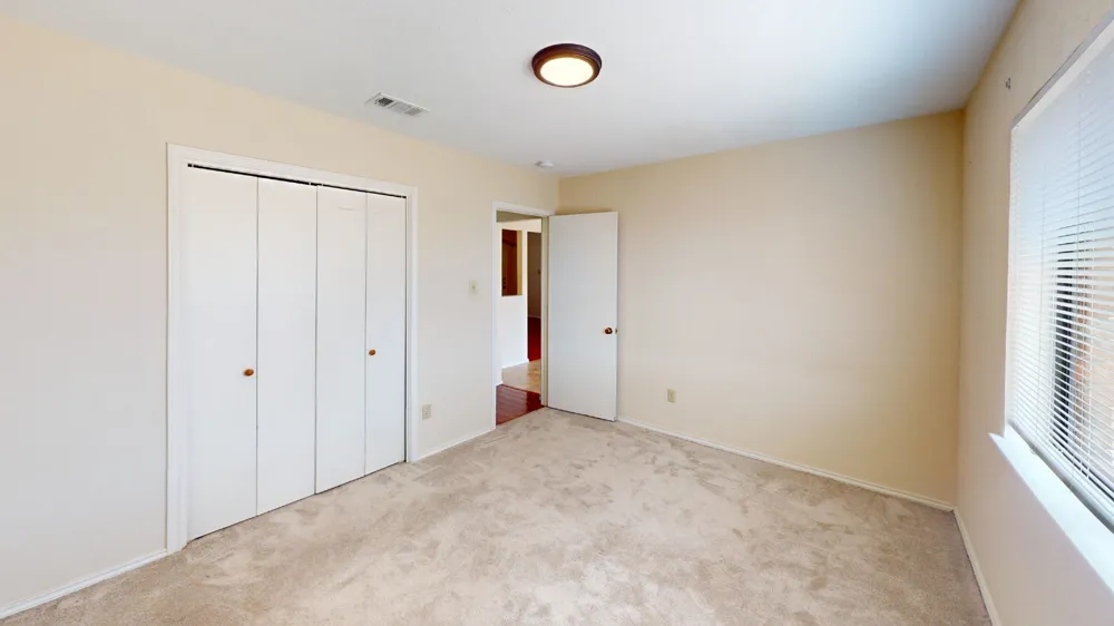 853 W Wintergreen Road Lancaster, TX 75134