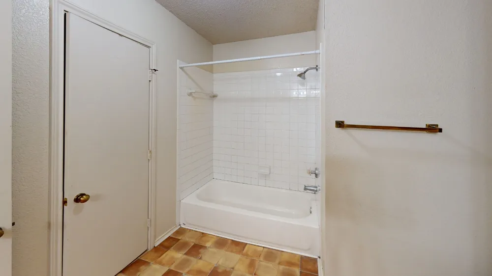 853 W Wintergreen Road Lancaster, TX 75134
