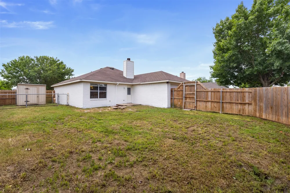 7205 Airline Drive Rowlett, TX 75089