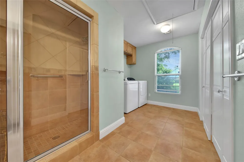 1583 Sue Barnett Drive Houston, TX 77018