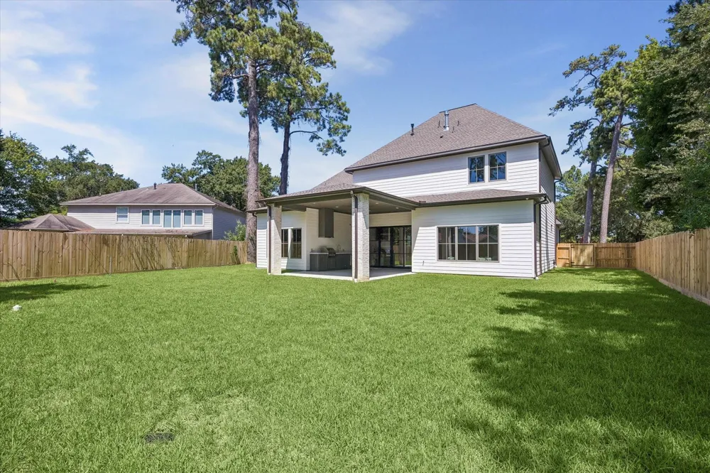 539 W 34th Street Houston, TX 77018