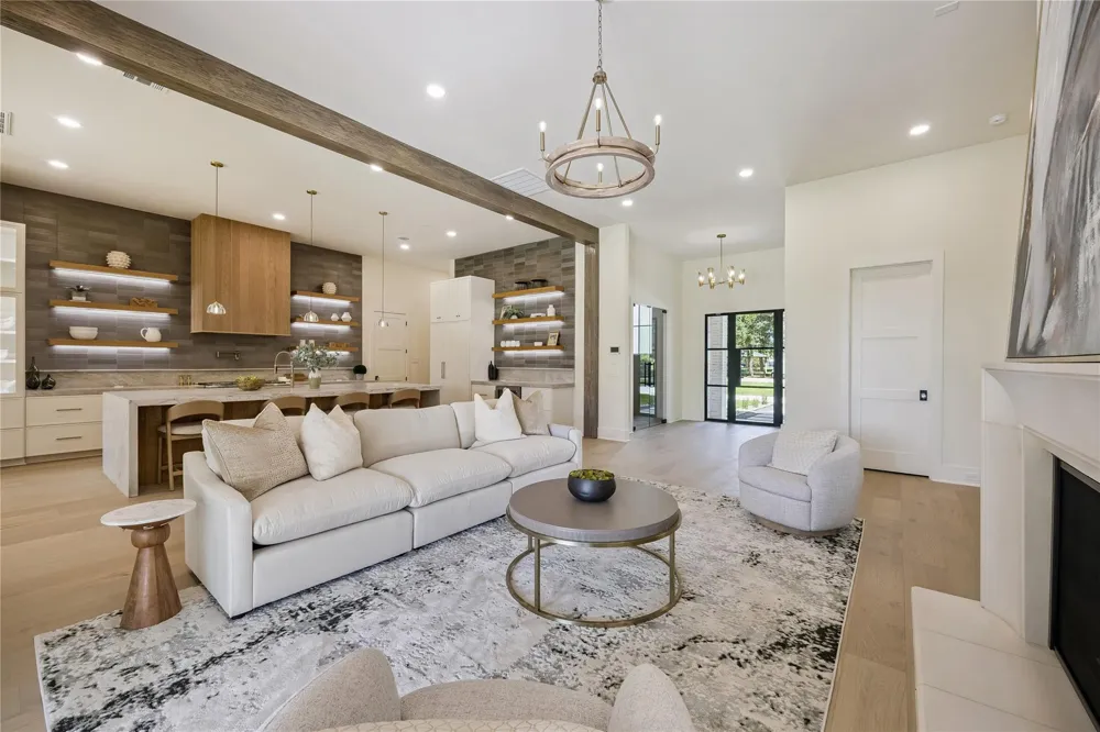 539 W 34th Street Houston, TX 77018