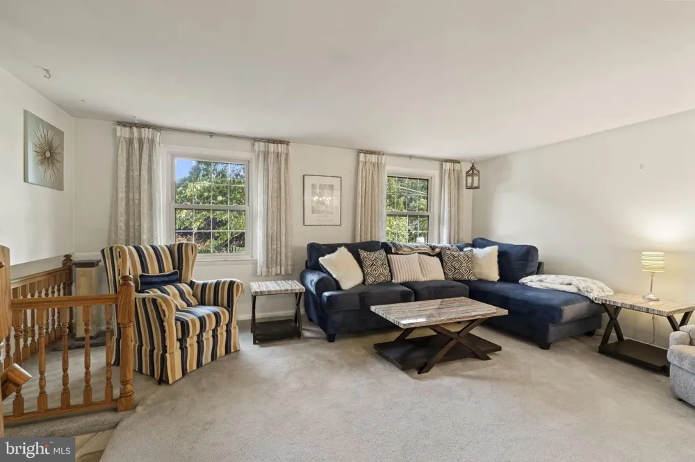 240 WINDING WAY ROAD Stratford, NJ 08084
