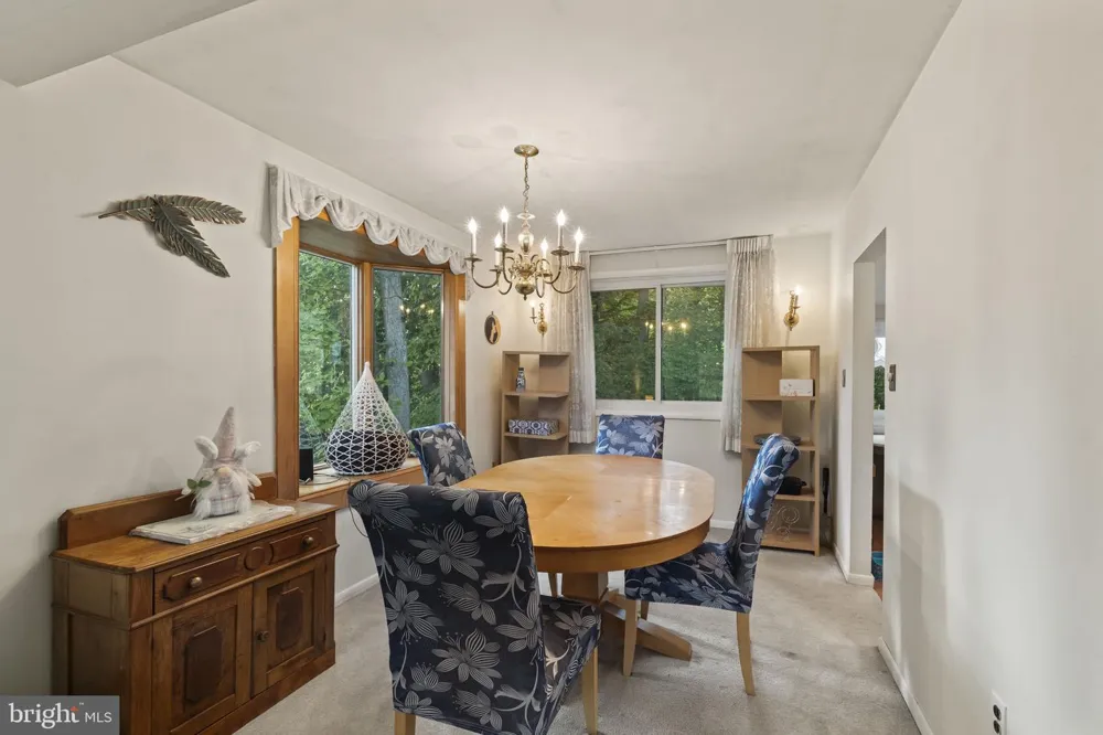 240 WINDING WAY ROAD Stratford, NJ 08084