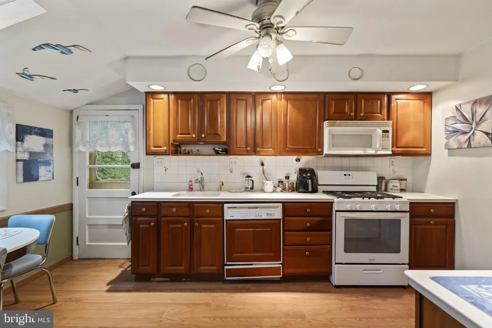 240 WINDING WAY ROAD Stratford, NJ 08084