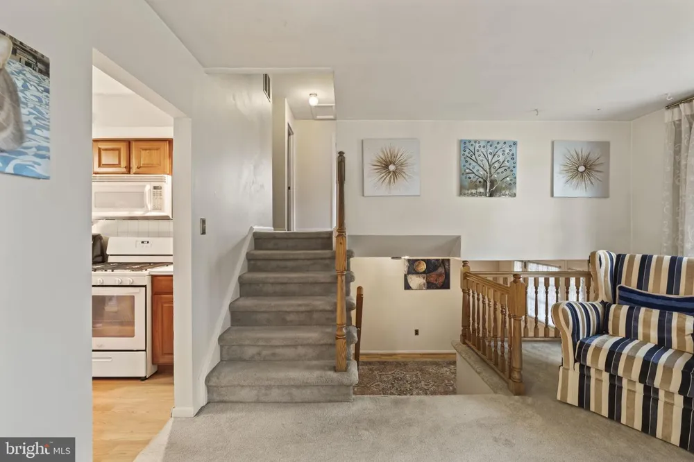 240 WINDING WAY ROAD Stratford, NJ 08084