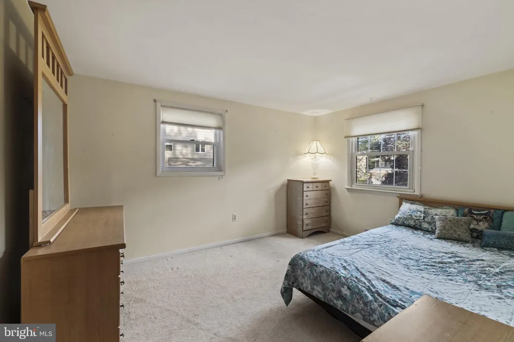 240 WINDING WAY ROAD Stratford, NJ 08084