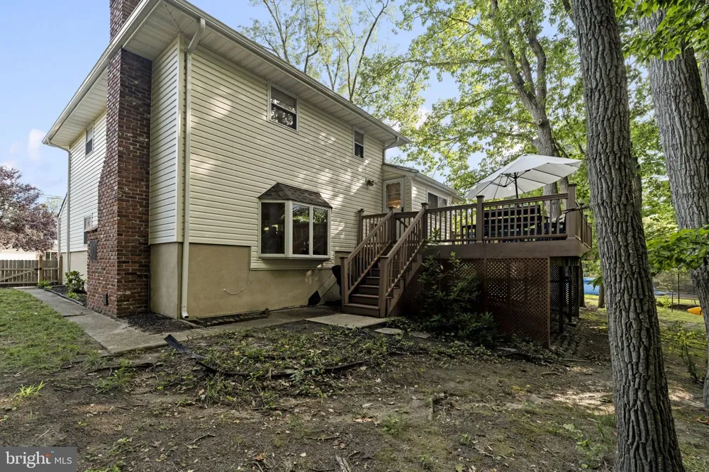 240 WINDING WAY ROAD Stratford, NJ 08084