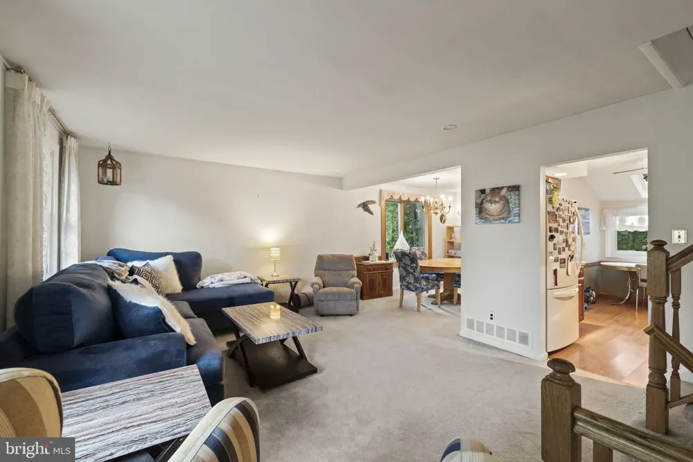 240 WINDING WAY ROAD Stratford, NJ 08084