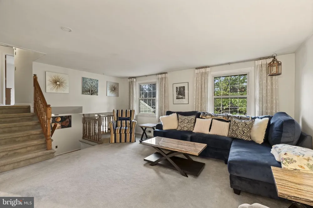 240 WINDING WAY ROAD Stratford, NJ 08084